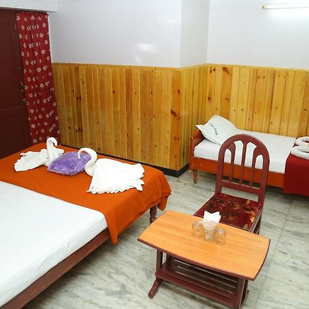 Hotel Nandha Karaikal Exterior foto